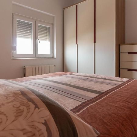 פריבלאקה Modern Apartment Sara-Near The Beach מראה חיצוני תמונה