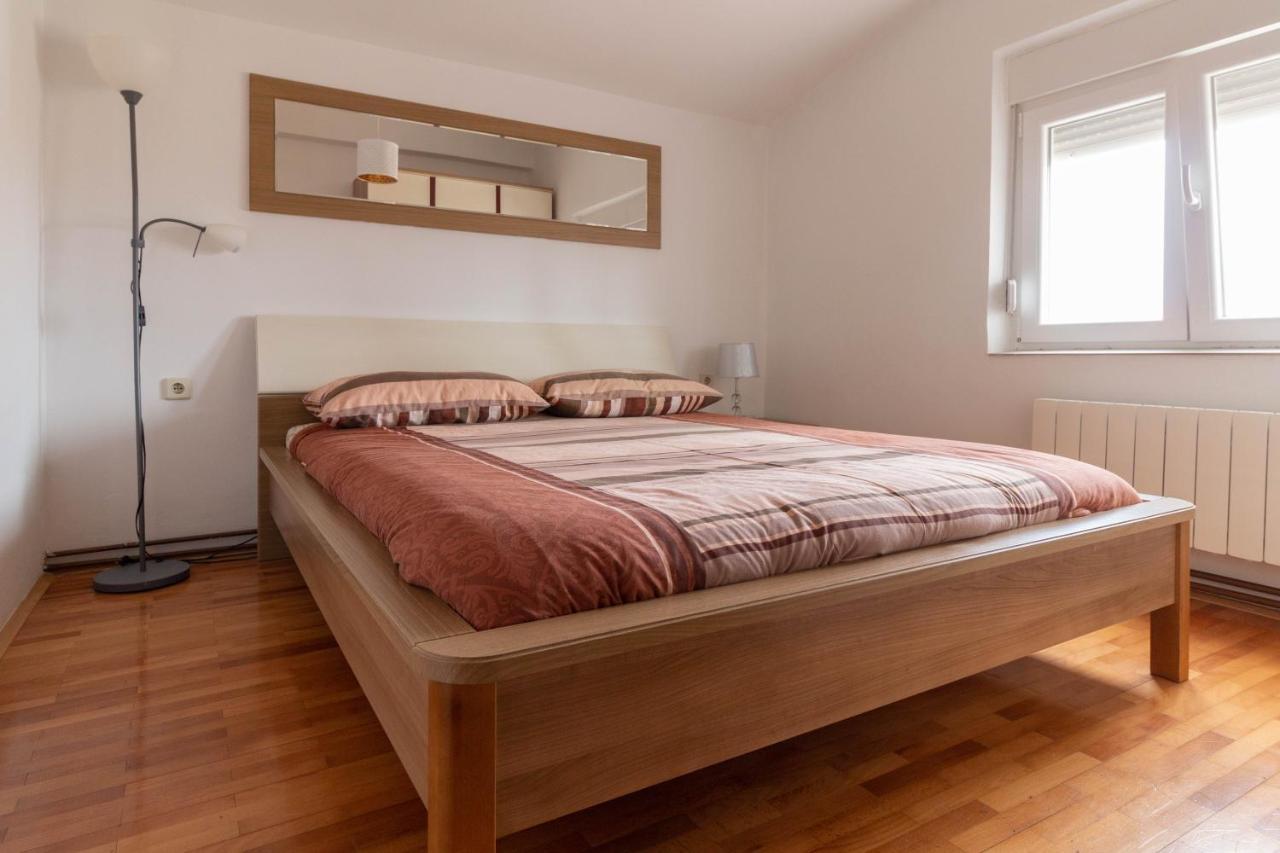 פריבלאקה Modern Apartment Sara-Near The Beach מראה חיצוני תמונה