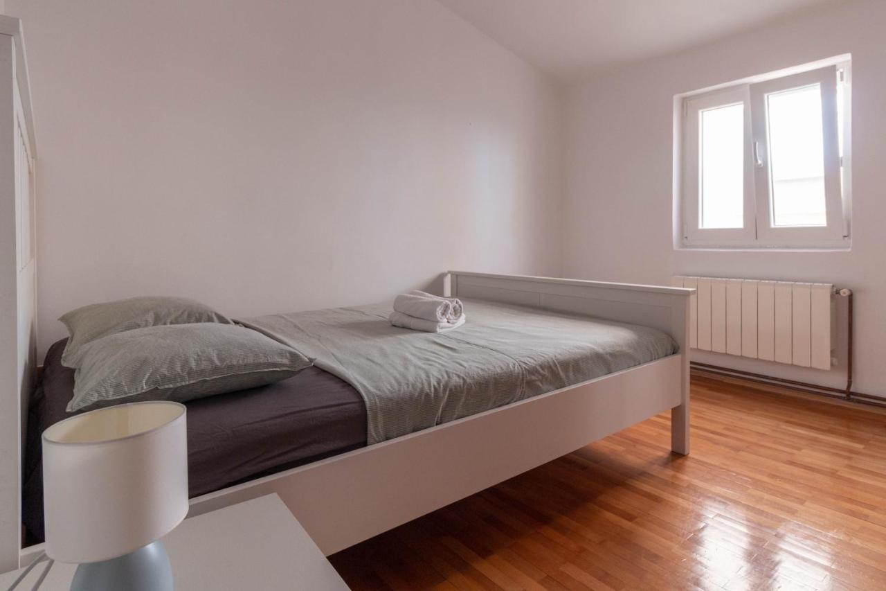 פריבלאקה Modern Apartment Sara-Near The Beach מראה חיצוני תמונה